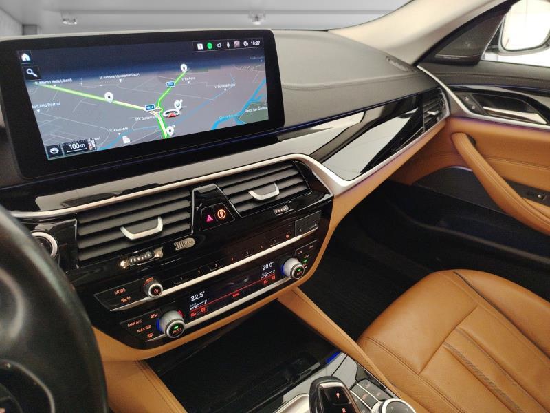 BMW Serie 5 520d Touring mhev 48V xdrive Luxury auto