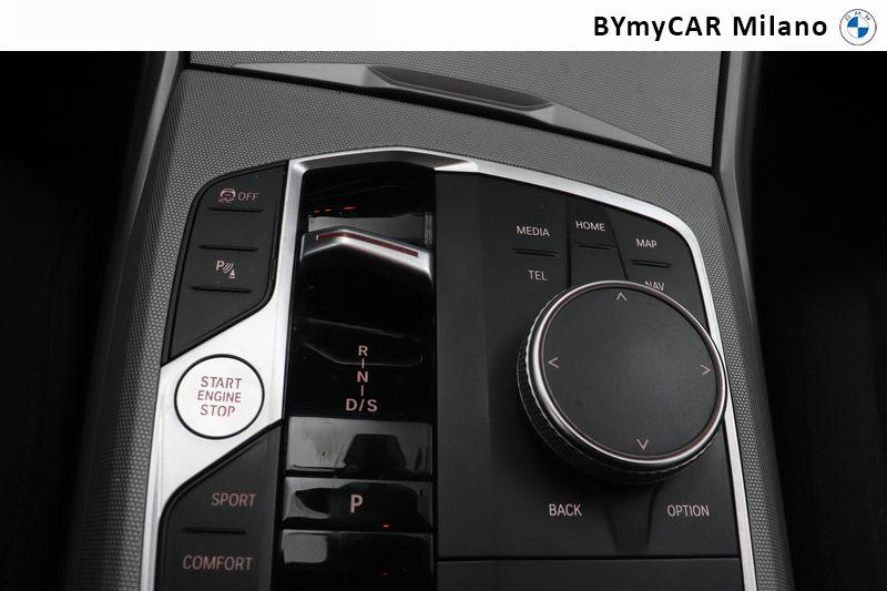 BMW Serie 3 320d Touring mhev 48V auto