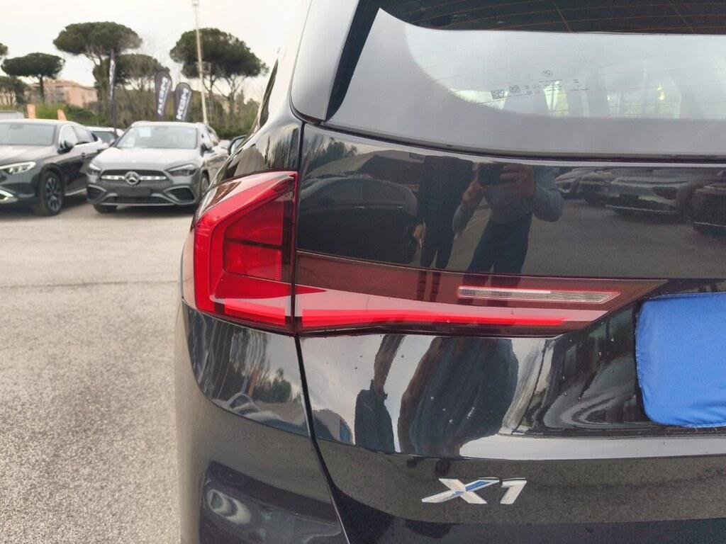 BMW X1 sdrive20i mhev 48V auto