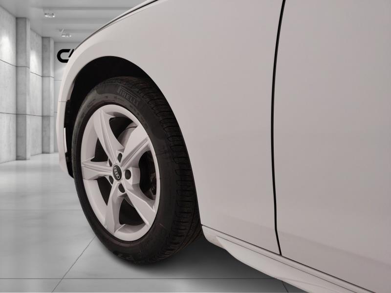 Audi A4 Avant 30 2.0 tdi mhev Business Advanced 136cv s-tronic