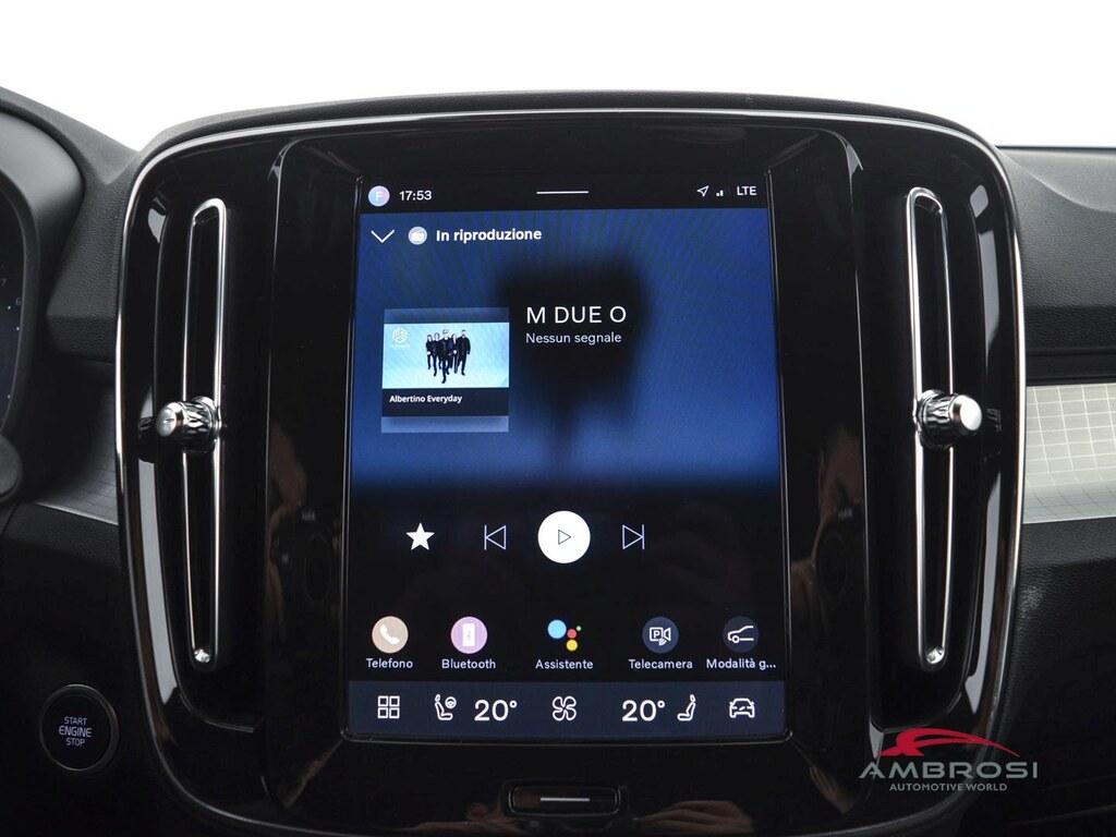 Volvo XC40 2.0 b3 Plus Dark auto
