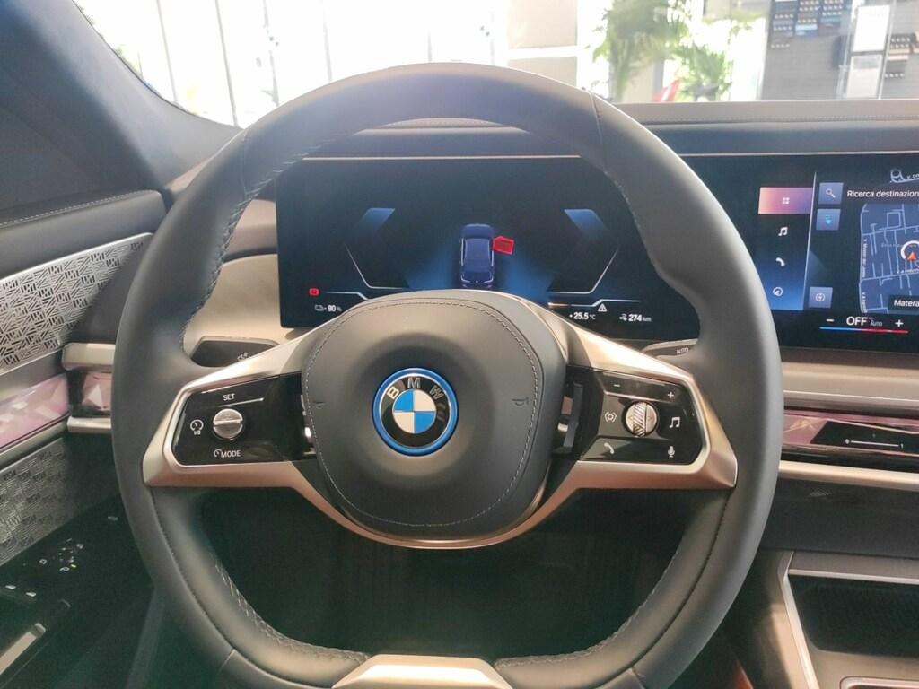 BMW Serie 7 i7 xdrive60