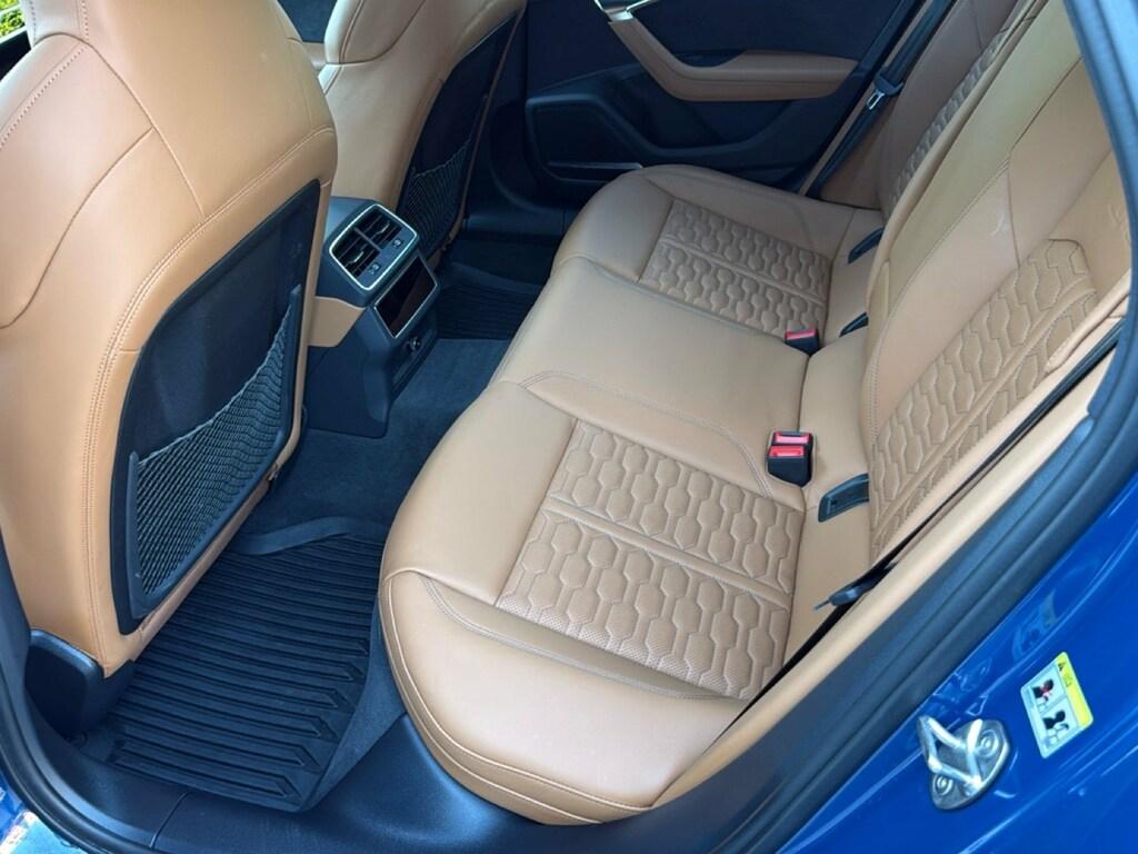 Audi RS6 Avant 4.0 mhev performance quattro tiptronic