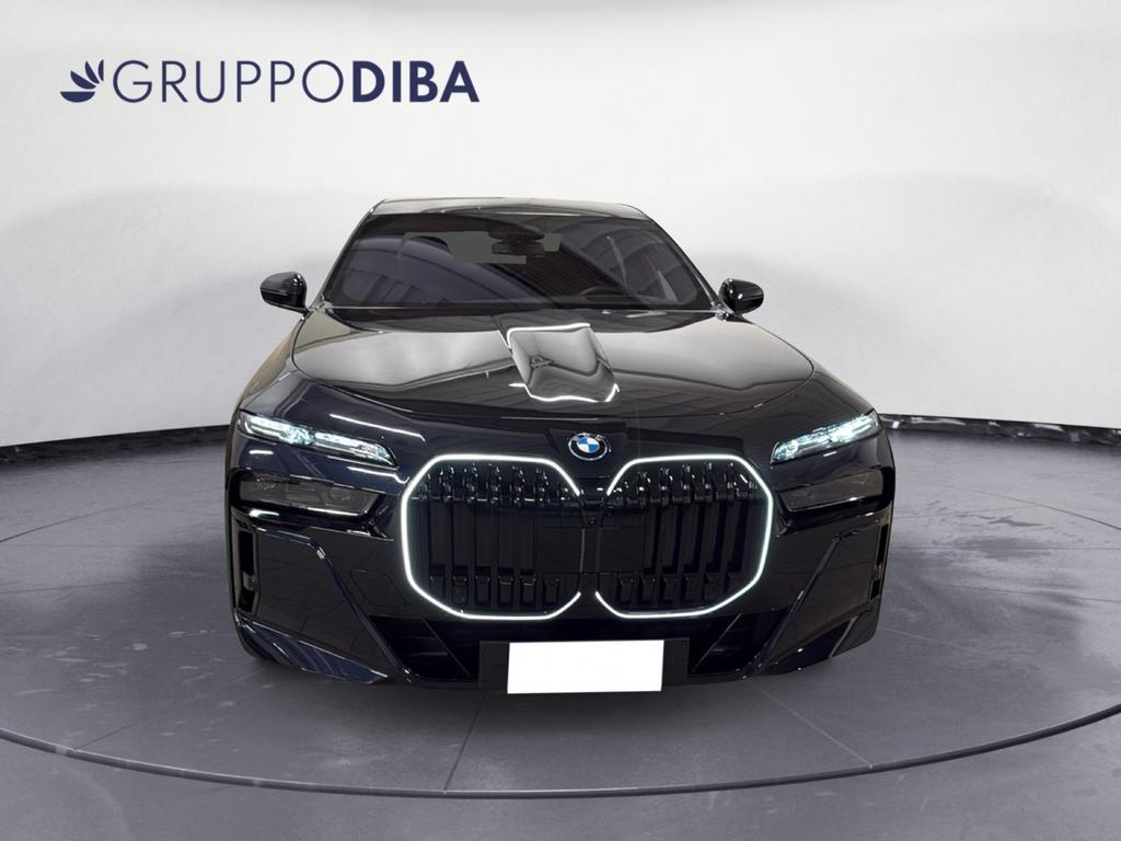 BMW Serie 7 i7 xdrive60 Msport