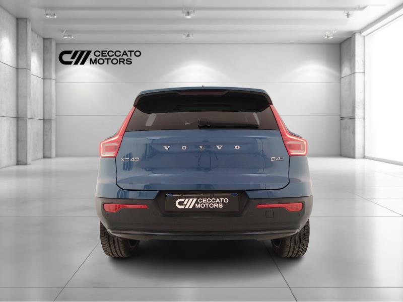 Volvo XC40 2.0 b4 Ultimate Dark awd auto