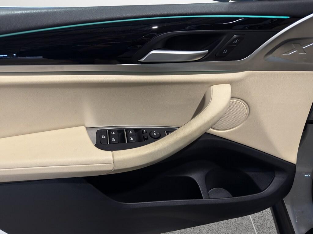 BMW X3 xdrive20d mhev 48V auto