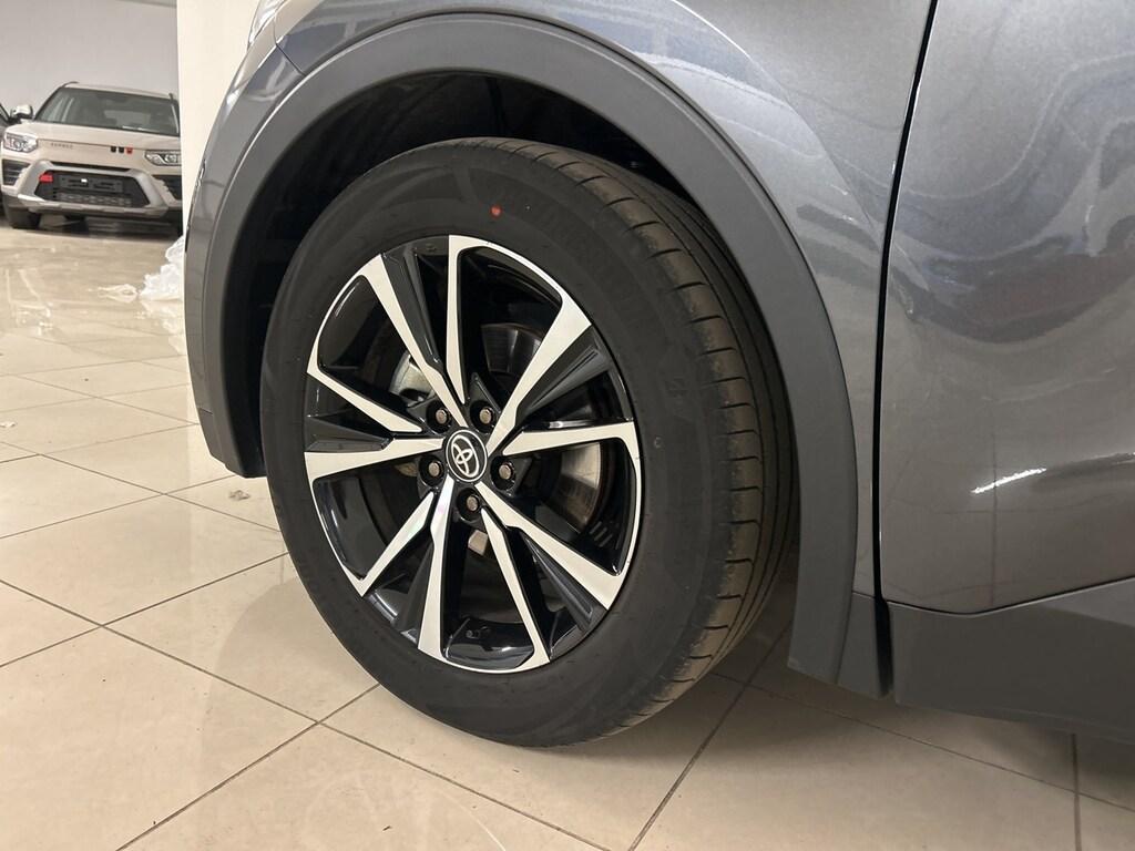 Toyota C-HR 1.8 hv Trend fwd e-cvt