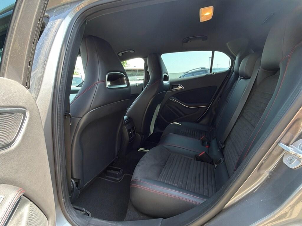 Mercedes GLA 220 d Premium 4matic auto