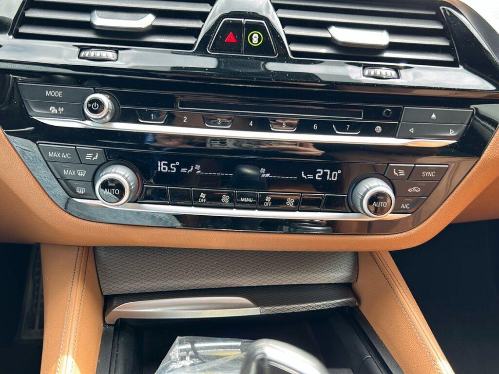 BMW Serie 5 520d Touring xdrive Msport auto