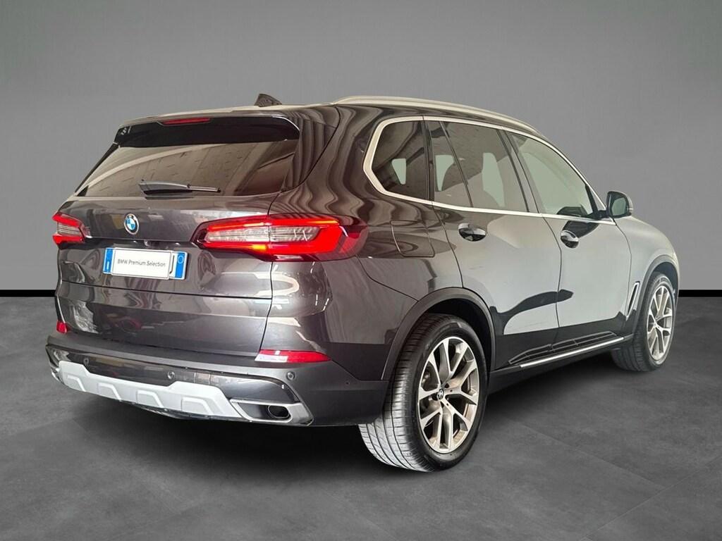 BMW X5 xdrive30d mhev 48V xLine auto