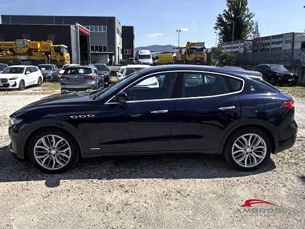 Maserati Levante 3.0 V6 250cv auto