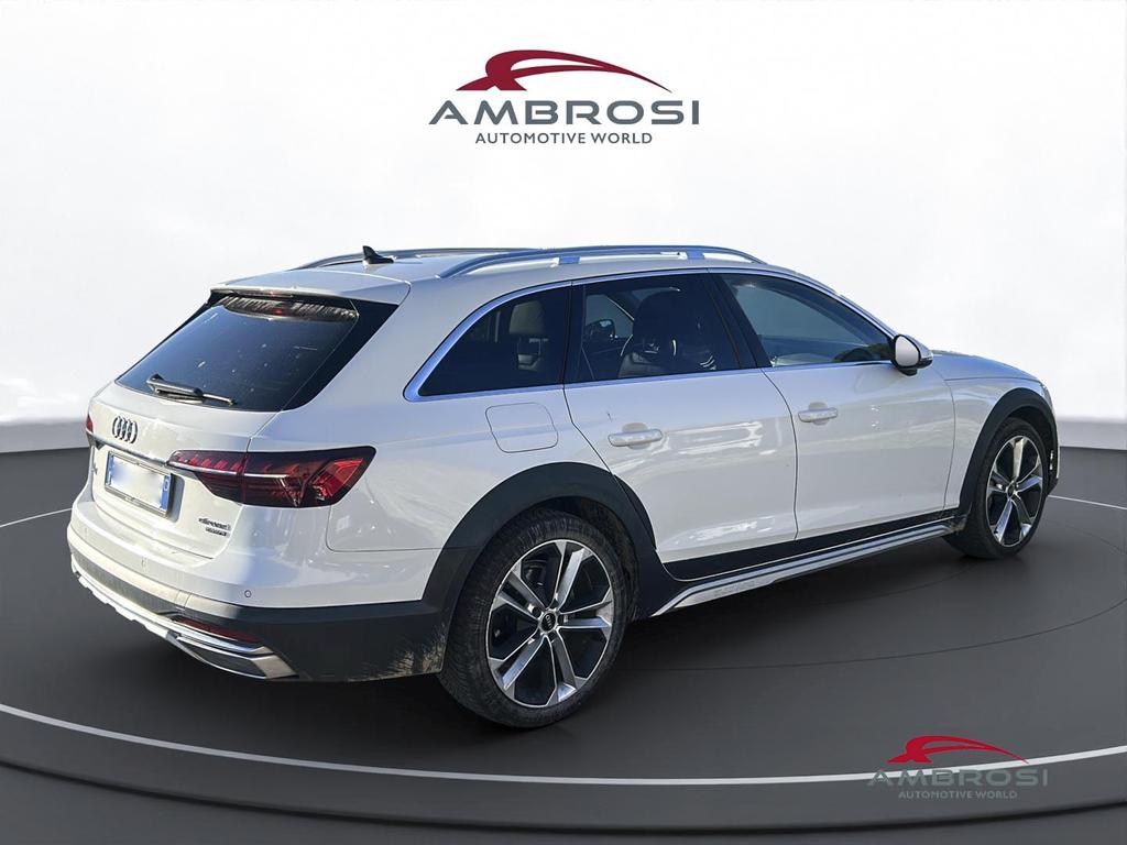 Audi A4 Allroad 40 2.0 tdi mhev Identity Contrast quattro 204cv s-tronic