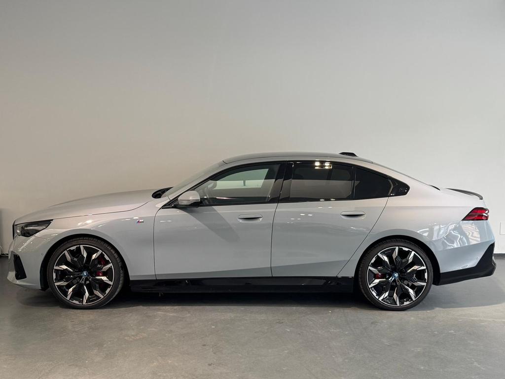 BMW i5 edrive40 Msport