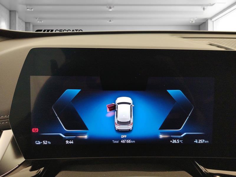 BMW iX1 edrive 20 X-Line