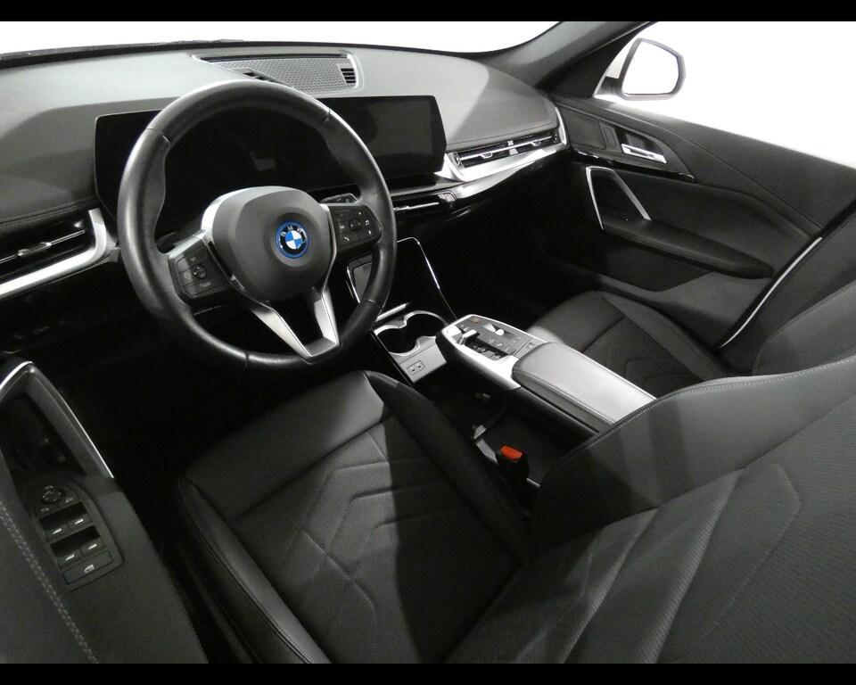 BMW iX1 edrive 20 X-Line