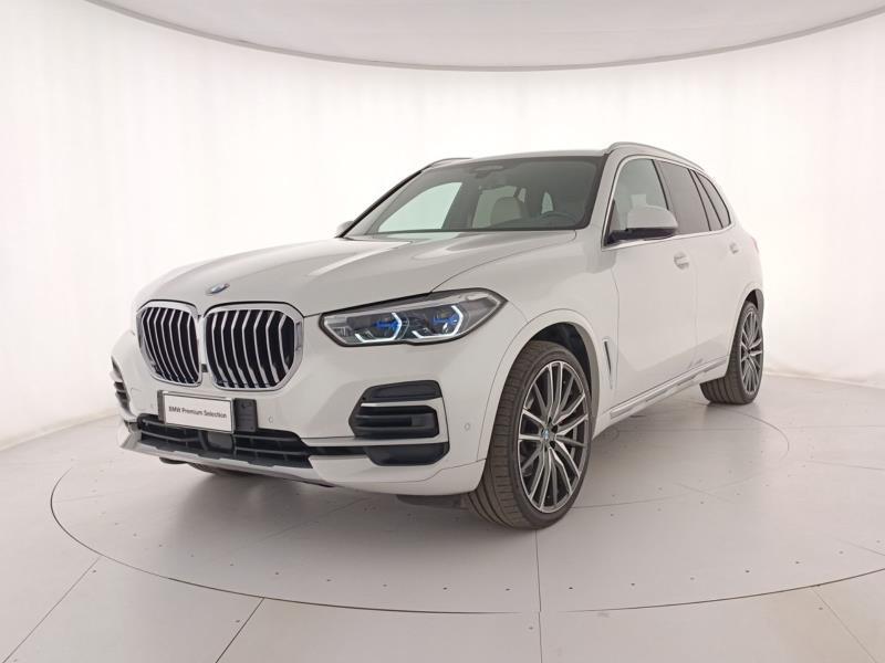 BMW X5 xdrive30d mhev 48V xLine auto