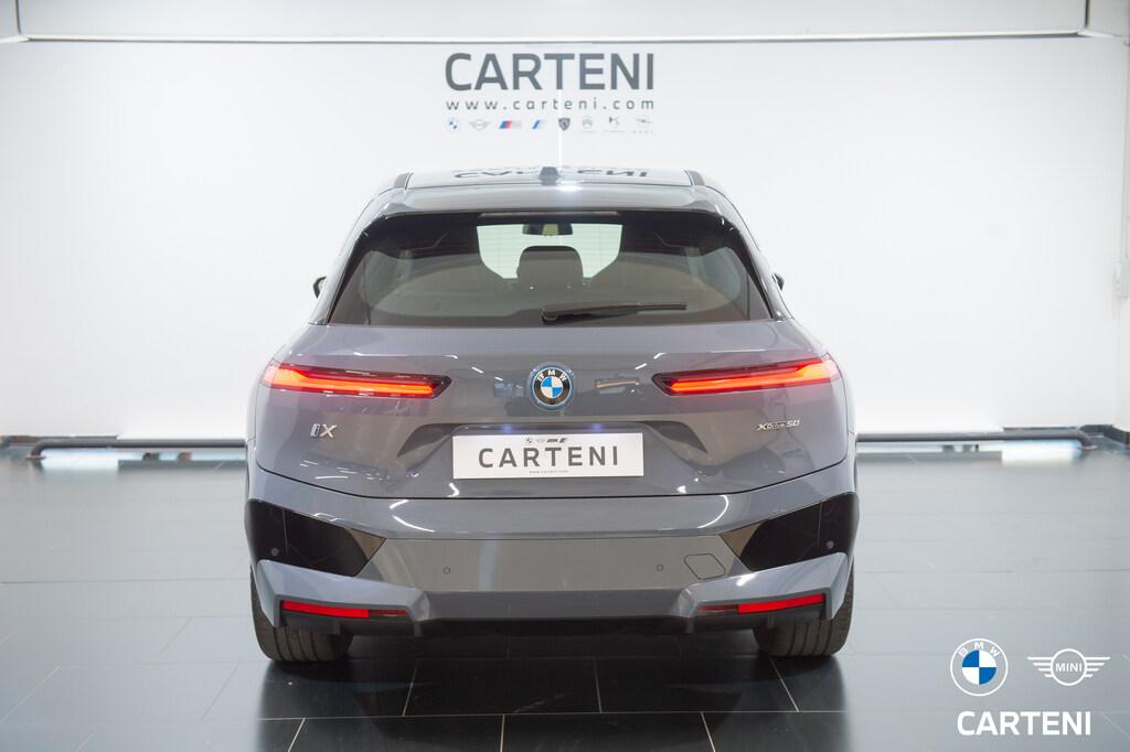 BMW iX xdrive50 pacchetto sportivo
