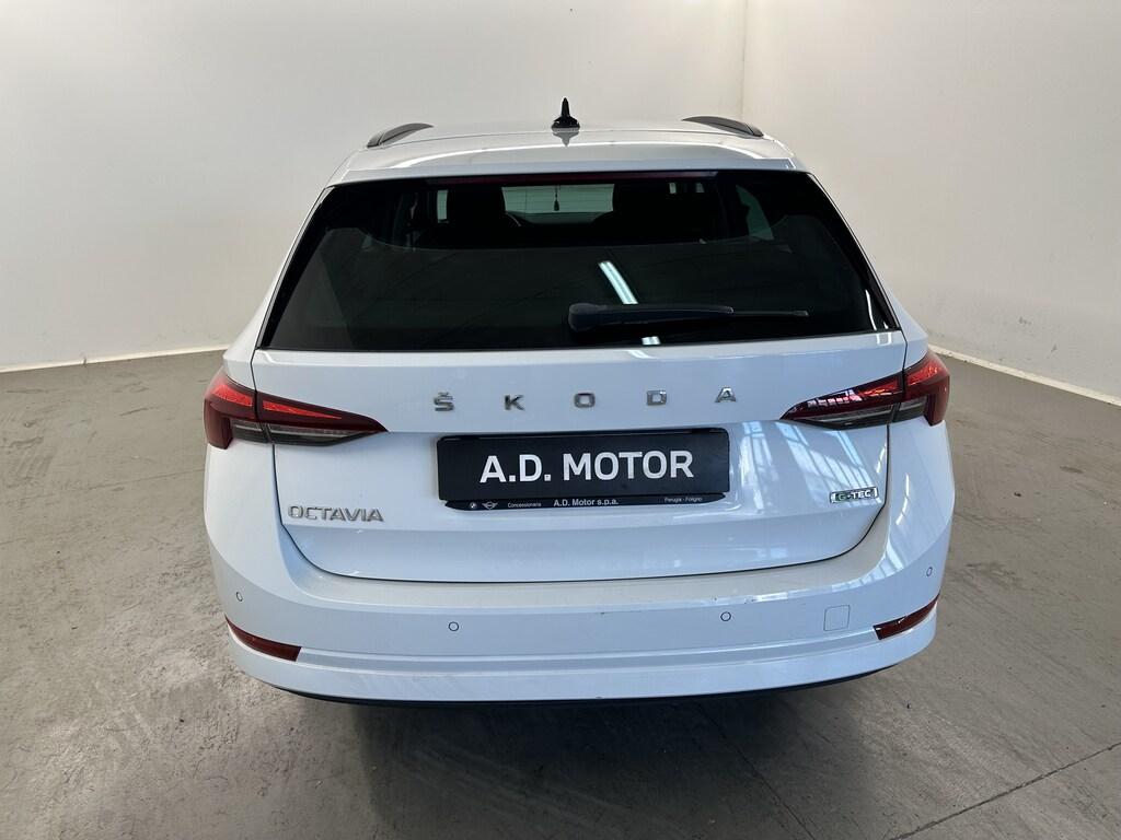 Skoda Octavia Wagon 1.5 g-tec Executive 130cv dsg