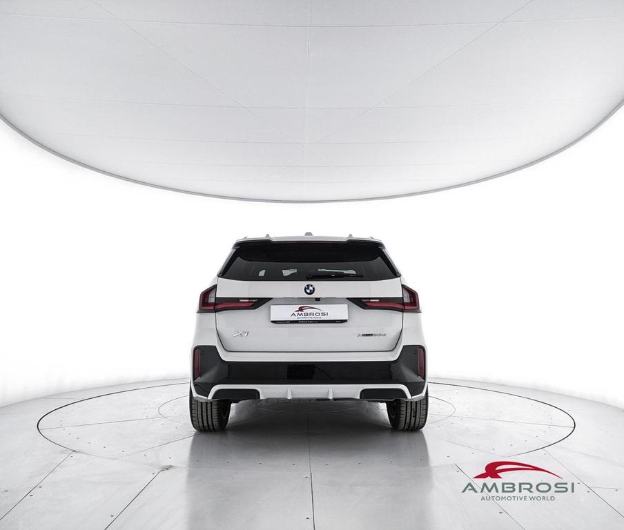 BMW X1 xdrive20d mhev 48V auto