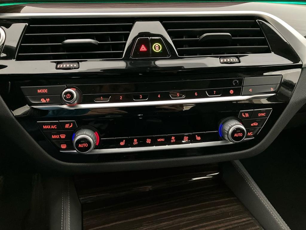 BMW Serie 5 530d mhev 48V Luxury auto