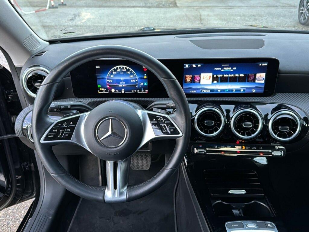 Mercedes CLA Shooting Brake 180 d Advanced auto