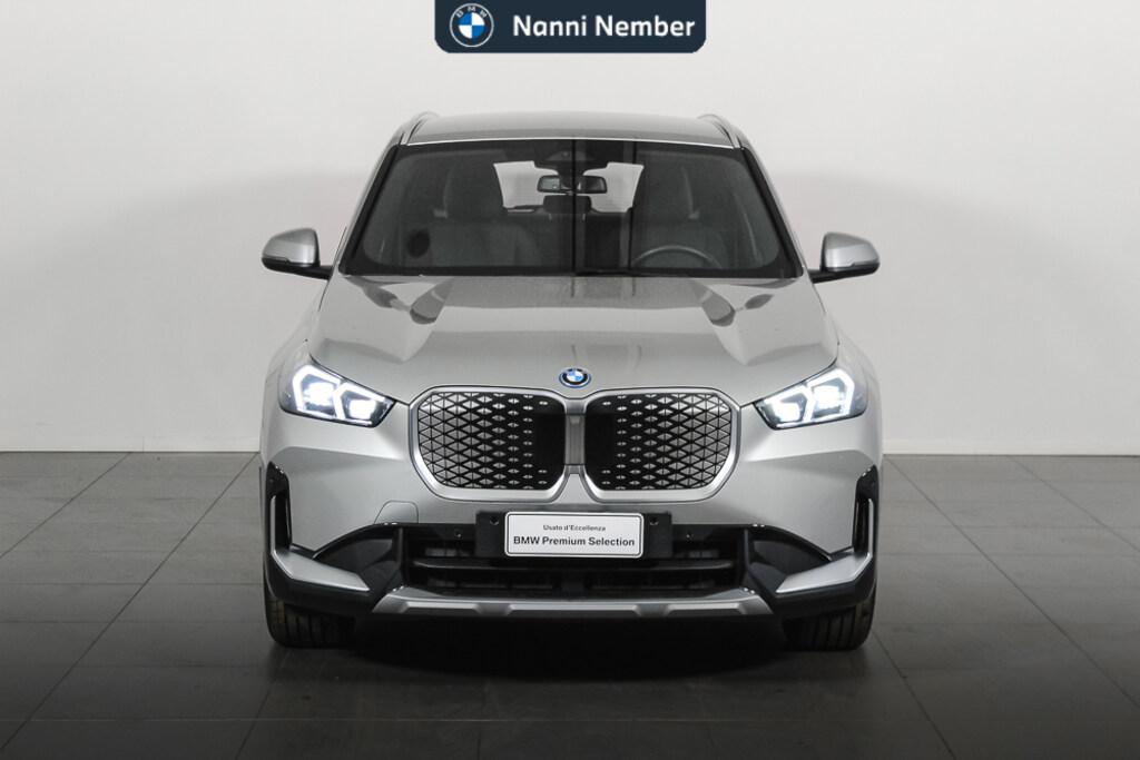 BMW iX1 edrive 20 X-Line