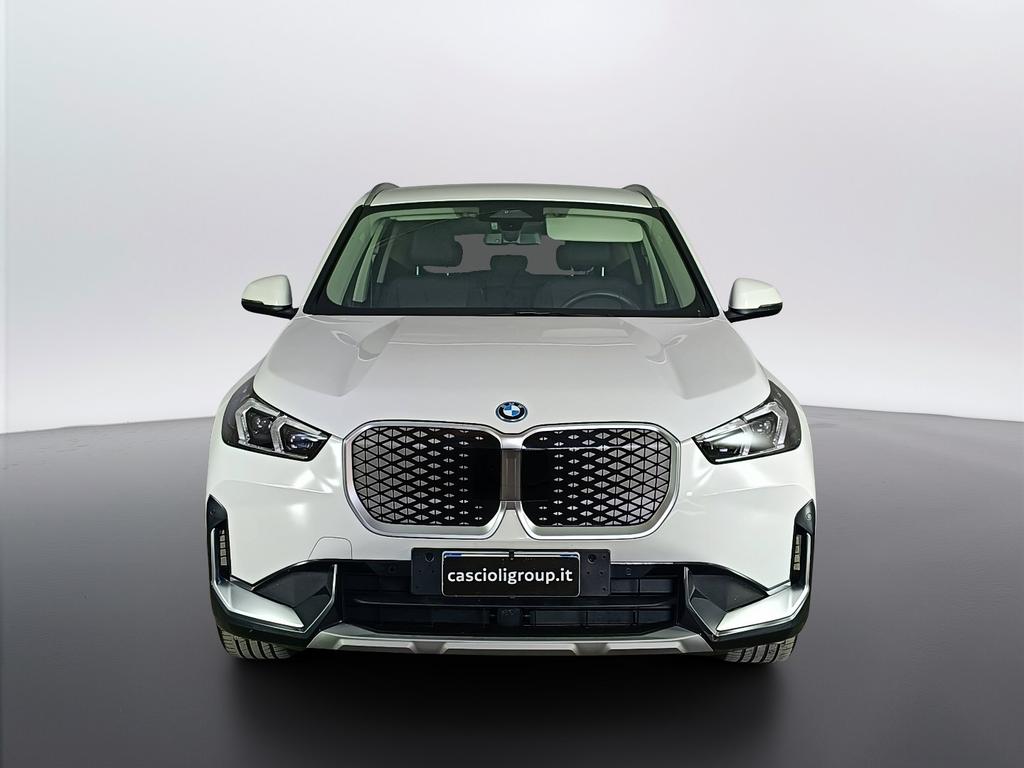 BMW iX1 edrive 20 X-Line