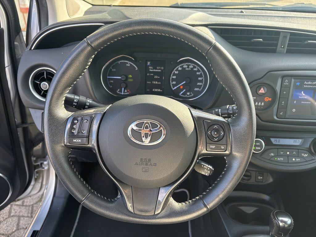 Toyota Yaris 5p 1.5 hybrid Lounge Blue
