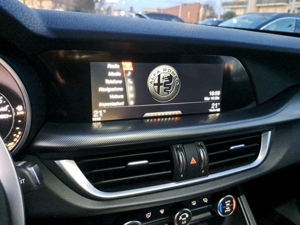 Alfa Romeo Stelvio 2.2 t Executive Q4 210cv auto my19