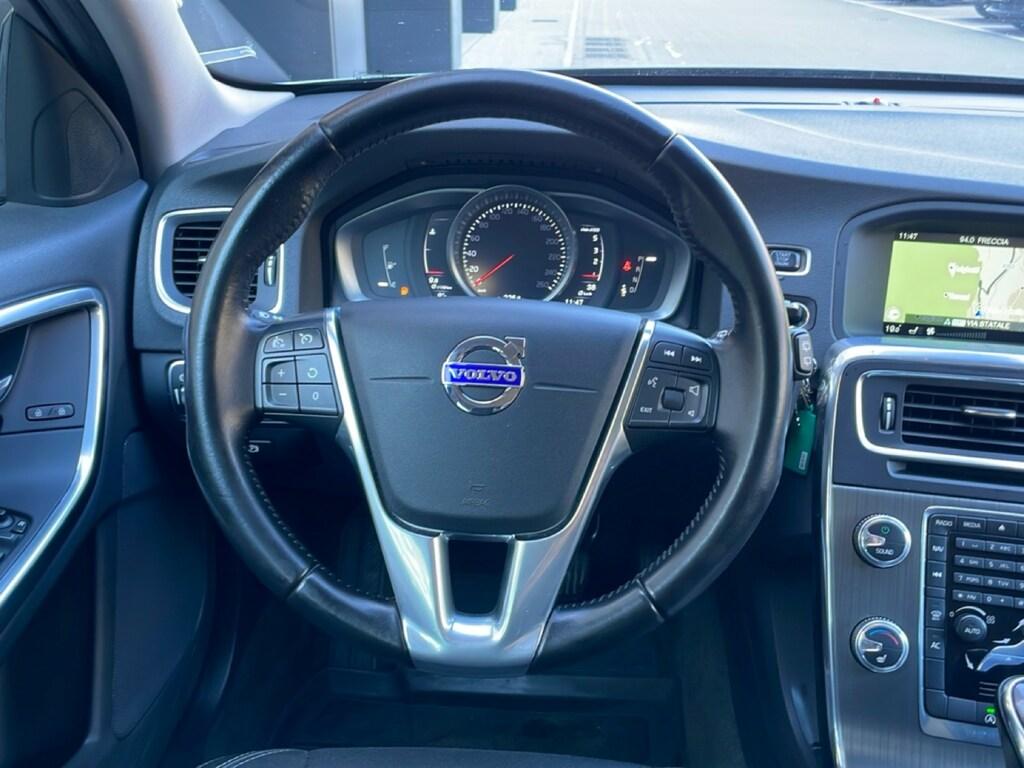 Volvo V60 Cross Country 2.4 D4 Momentum awd geartronic