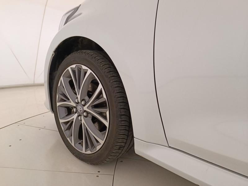 Toyota Yaris 1.5h 130 Lounge