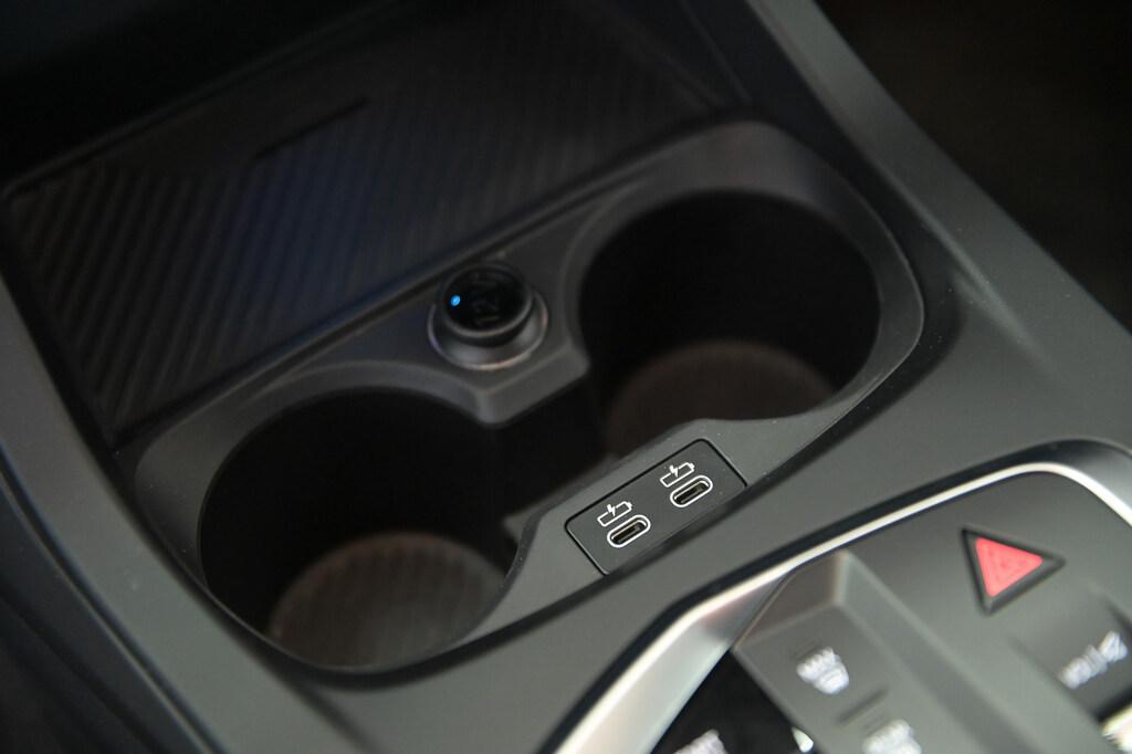 BMW Serie 1 120 48V auto