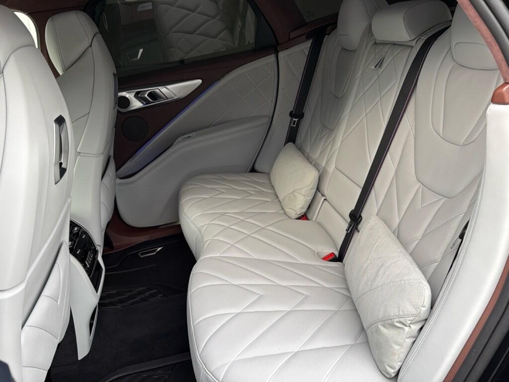 BMW XM 4.4 steptronic