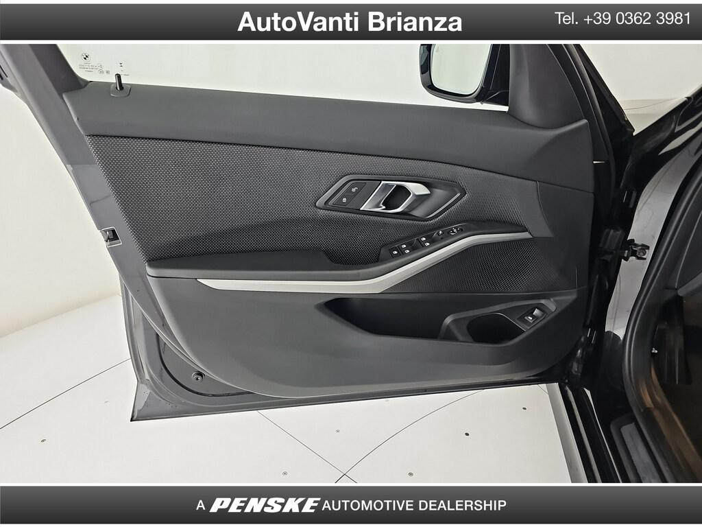 BMW Serie 3 318d Touring mhev 48V auto