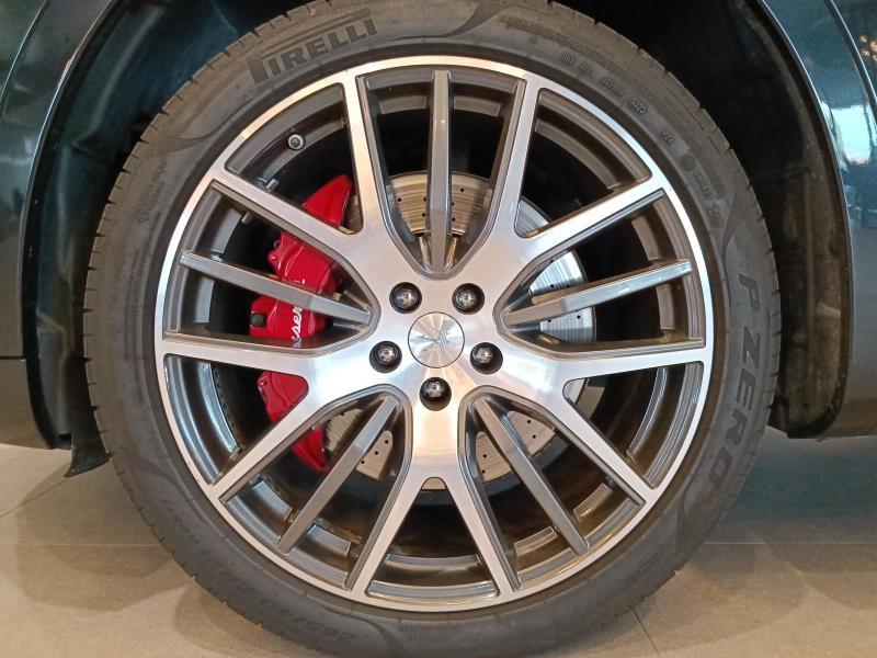 Maserati Levante 3.0 V6 430cv auto