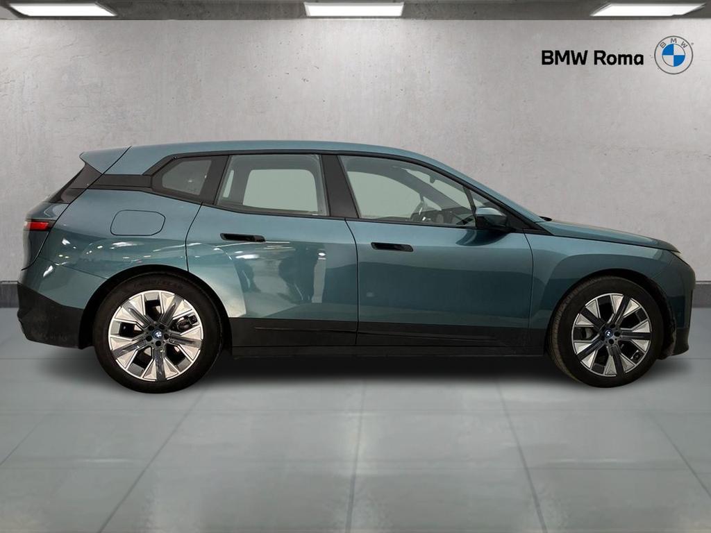 BMW iX xdrive40