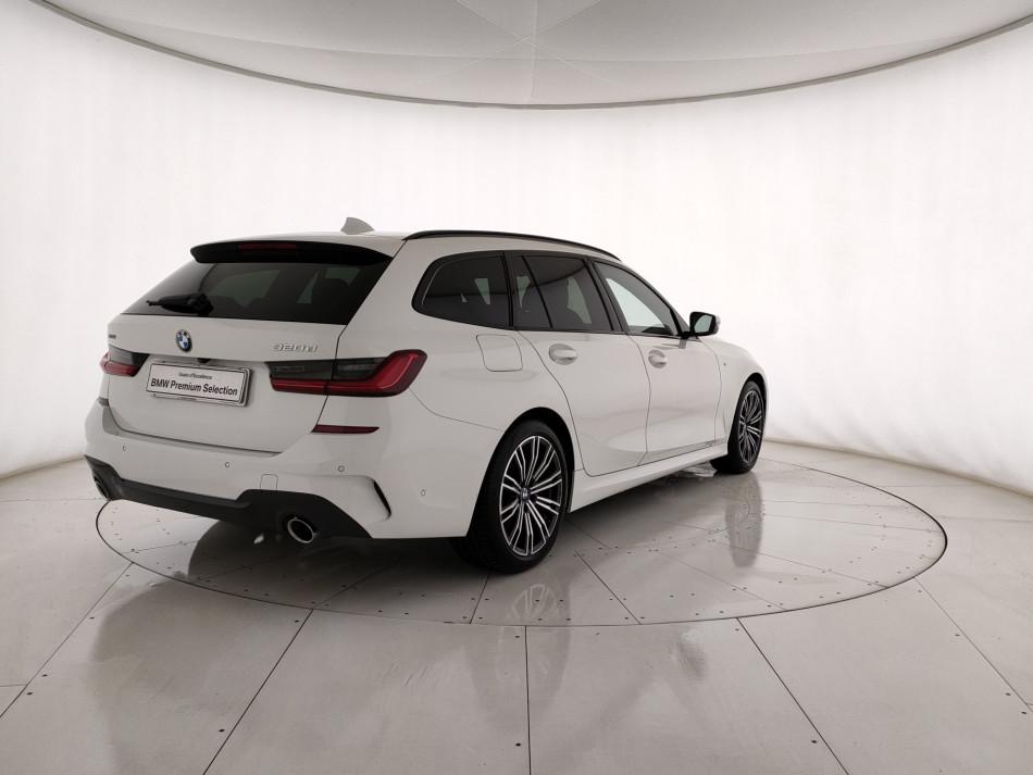 BMW Serie 3 320d Touring mhev 48V xdrive Msport auto