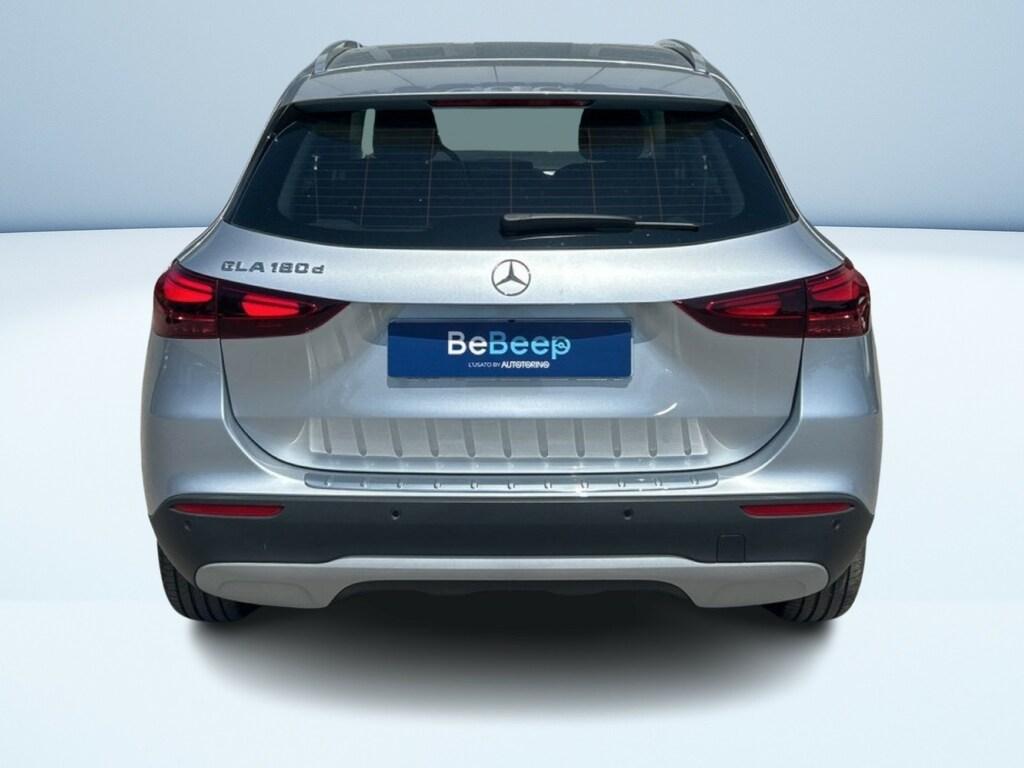Mercedes GLA 180 d Advanced auto