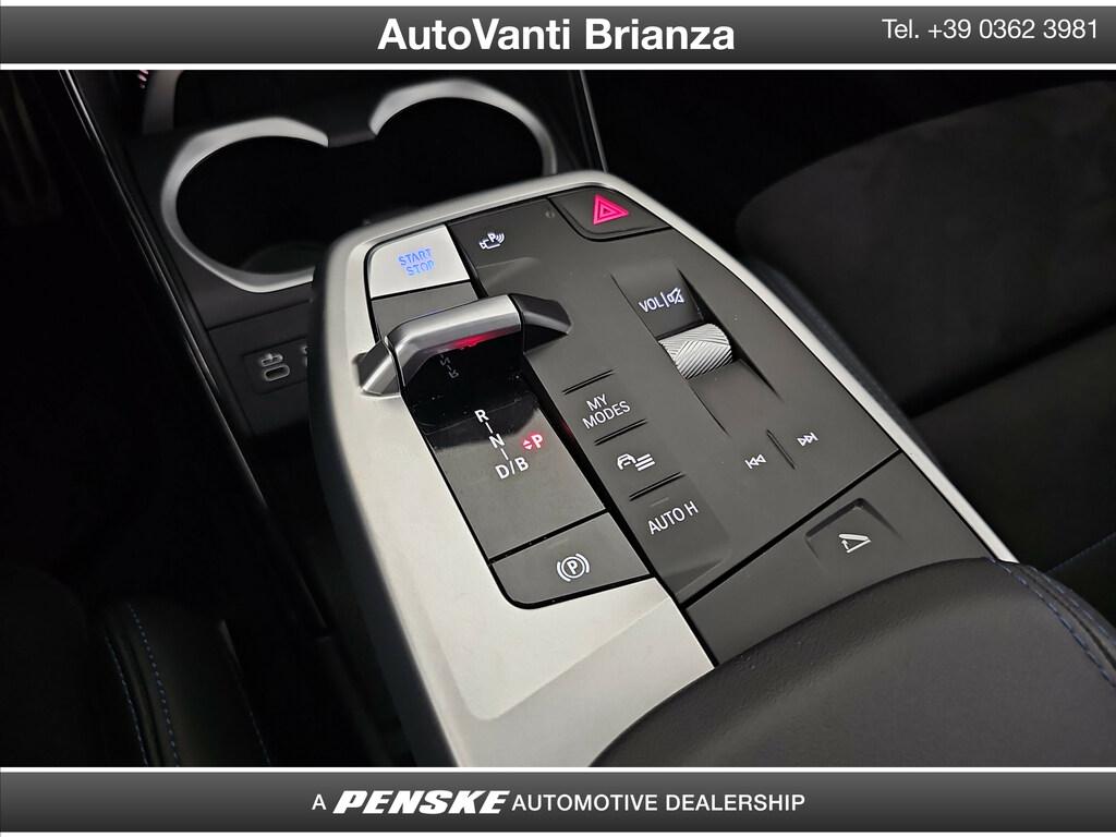 BMW iX1 edrive 20 X-Line