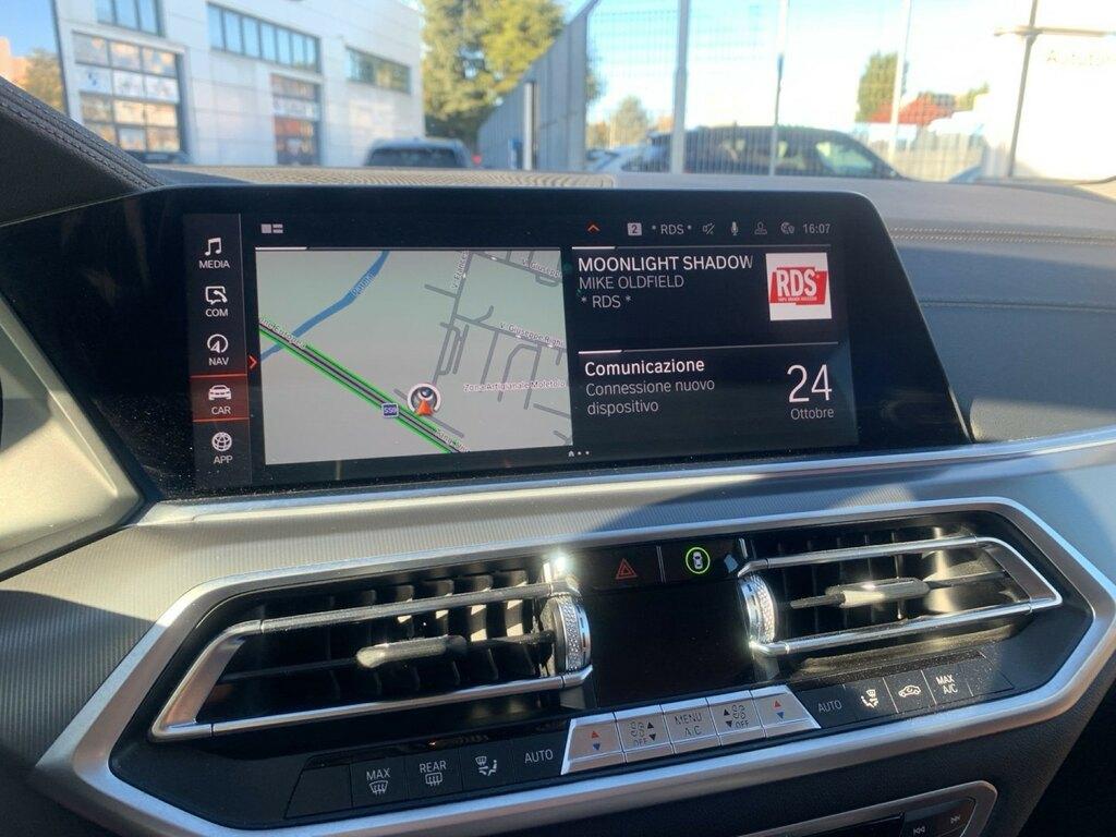 BMW X5 xdrive30d mhev 48V xLine auto