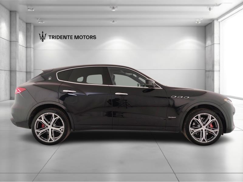 Maserati Levante 3.0 V6 Granlusso 275cv auto my20