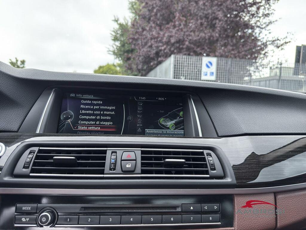 BMW Serie 5 520d Touring xdrive Luxury 190cv auto
