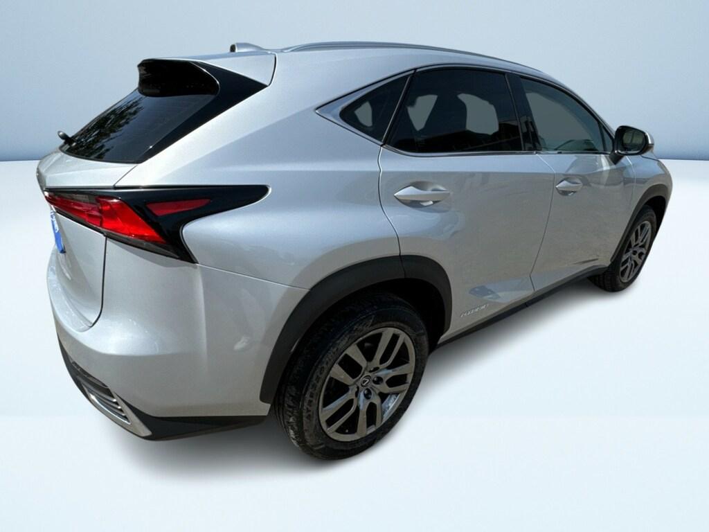 Lexus NX 300 h 2.5 Executive 4wd cvt