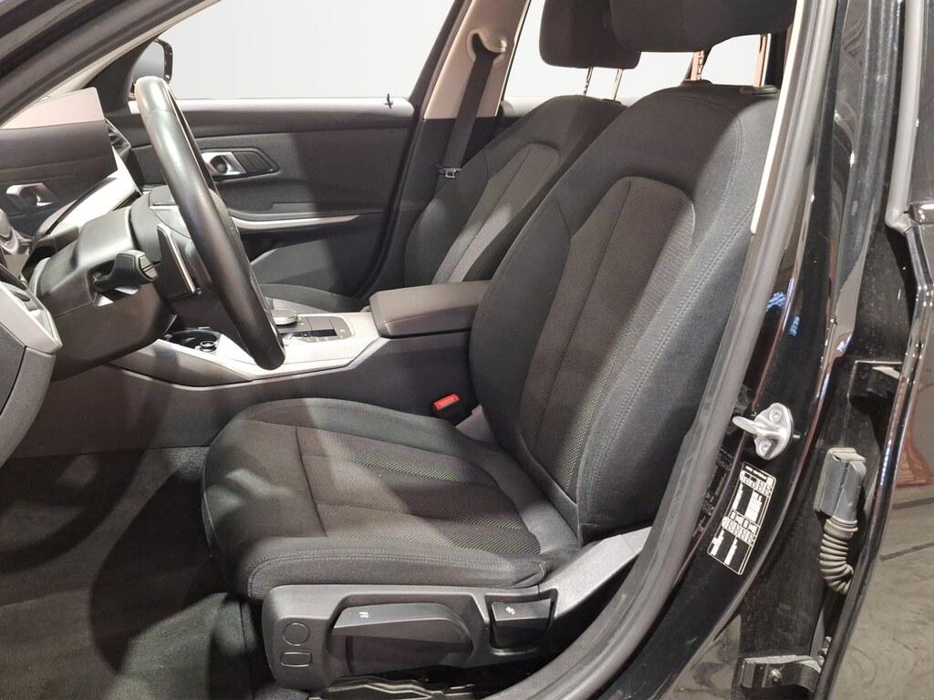 BMW Serie 3 320d Touring mhev 48V auto