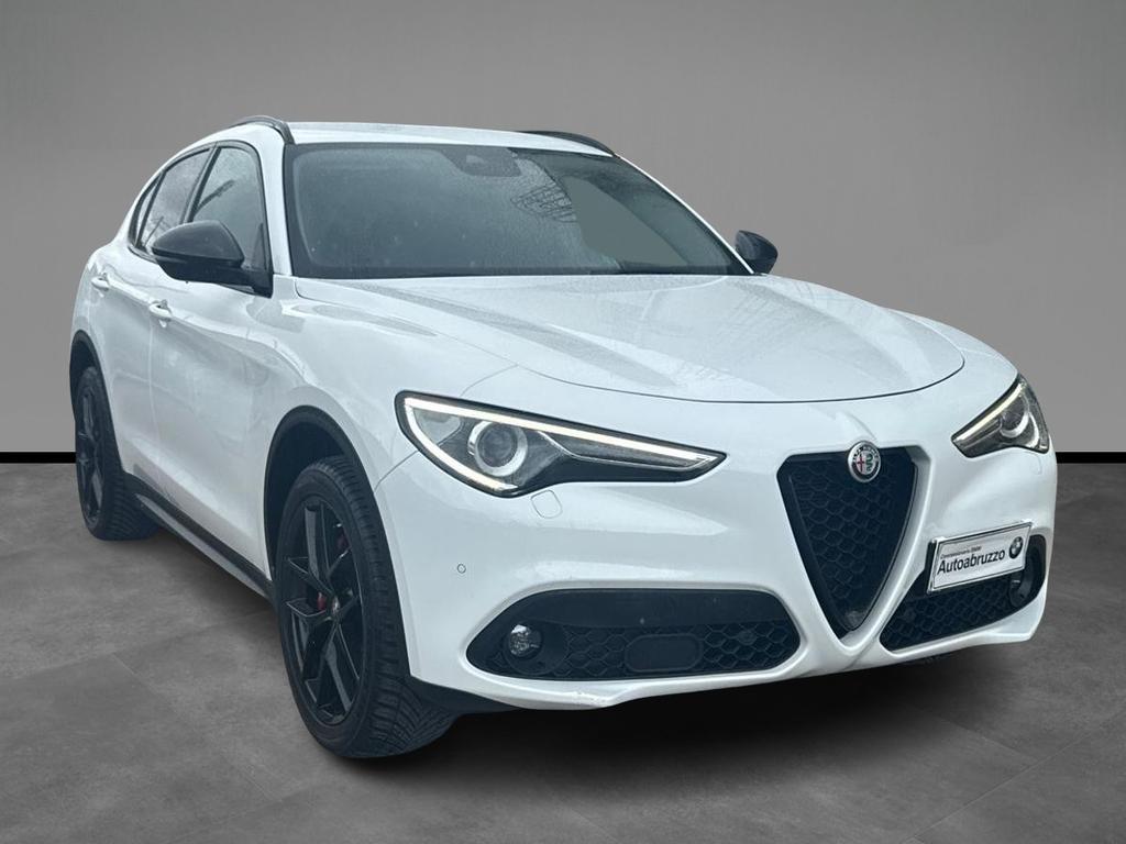 Alfa Romeo Stelvio 2.2 t B-Tech Q4 210cv auto