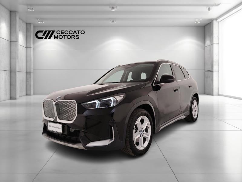 BMW iX1 edrive 20 X-Line