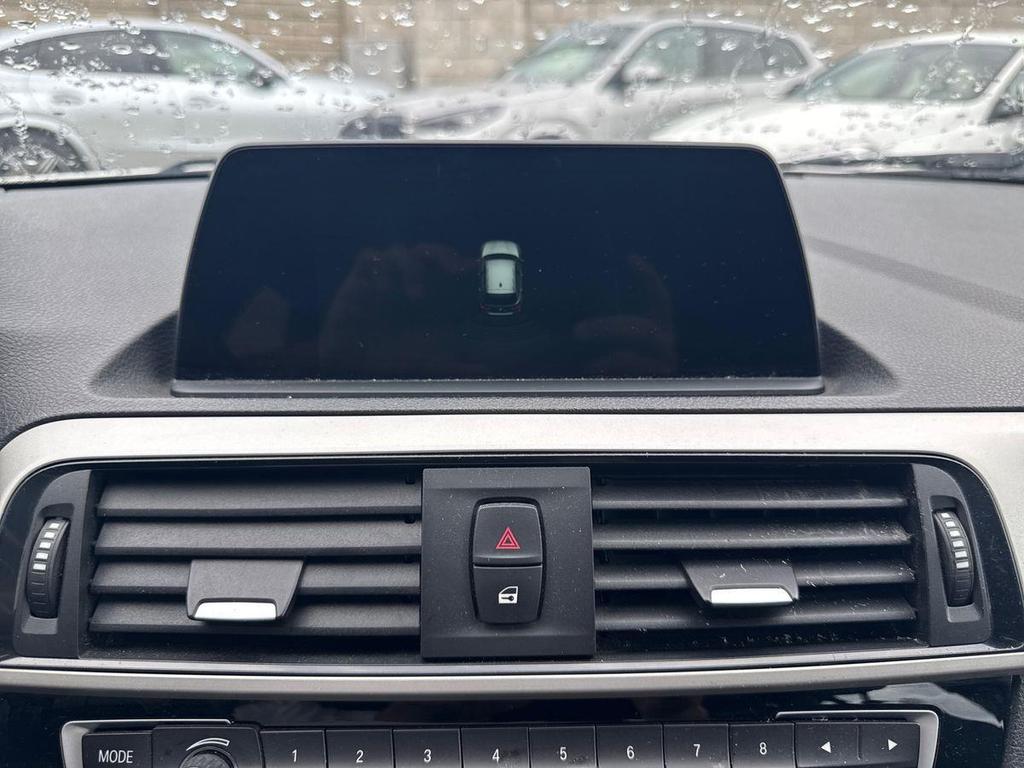 BMW Serie 1 116d Digital Edition 5p auto