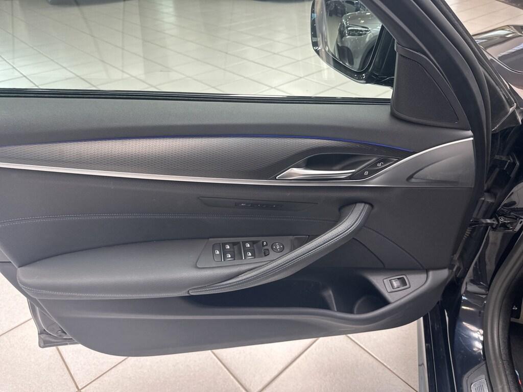 BMW Serie 5 530i Touring mhev 48V xdrive Msport auto