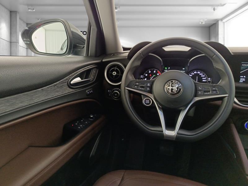Alfa Romeo Stelvio 2.0 t Executive Q4 200cv auto my19