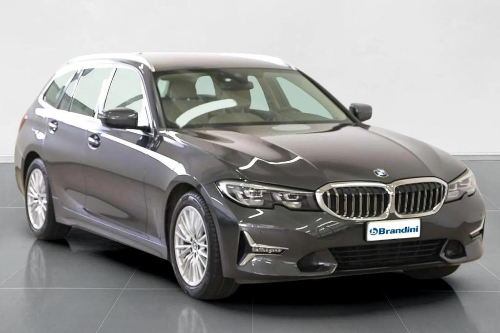 BMW Serie 3 320d Touring mhev 48V xdrive Luxury auto